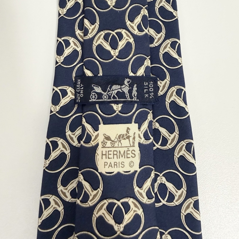 Hermes Men's Tie Equestrian Horsebit Chains Navy/Khaki 571 SA Silk 3.5" x 56.5"